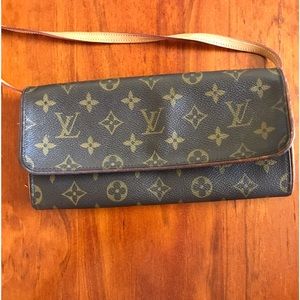 Authentic Louis Vuitton Pochette GM